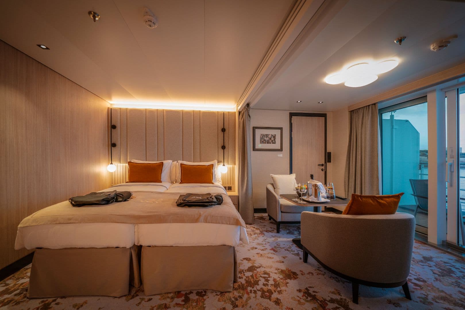 Junior Suite - Image 1